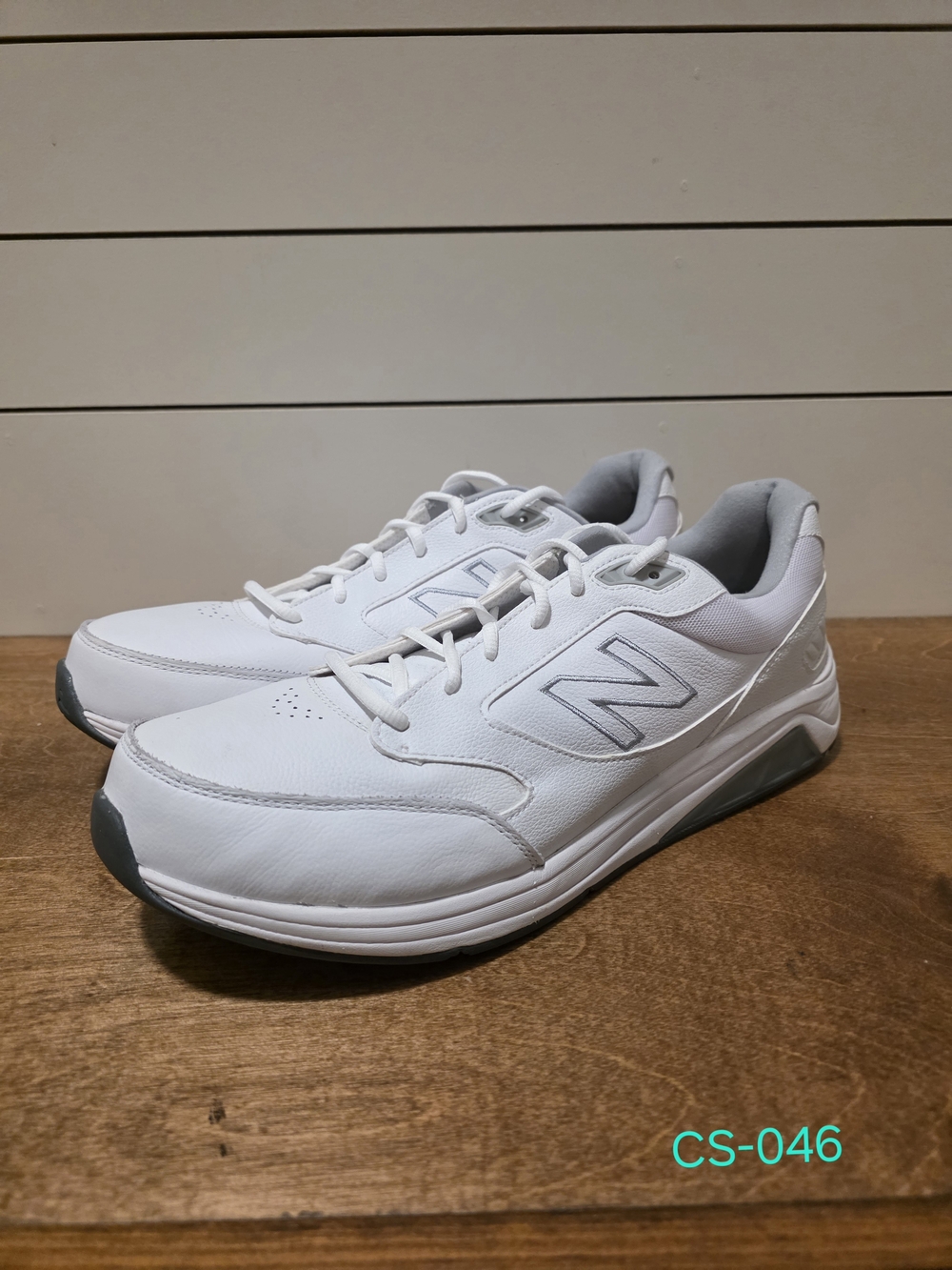 New Balance 928v3 White Leather Men's Size 13 D Rollbar Cushioned Sneakers